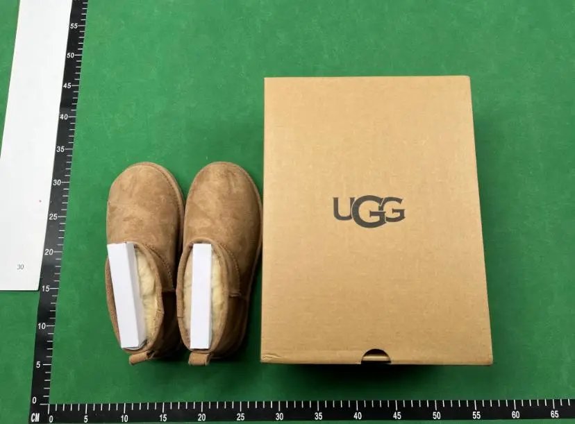 UGG Snow boots Momen